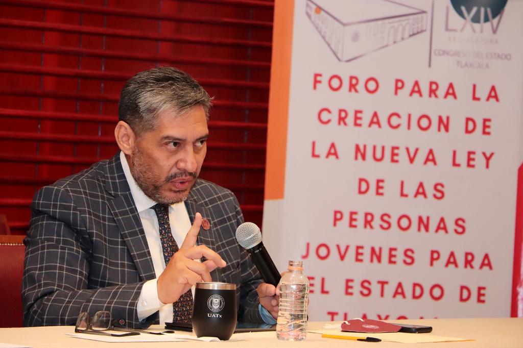 Contribuye UATx en la creación de la ley para jóvenes en el estado
